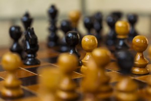 ディープラーニングの人工知能は囲碁や将棋やチェスをどんな風に考えて指すのか？