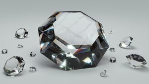 合成ダイヤは何に使う？　２つの製造法とその用途
